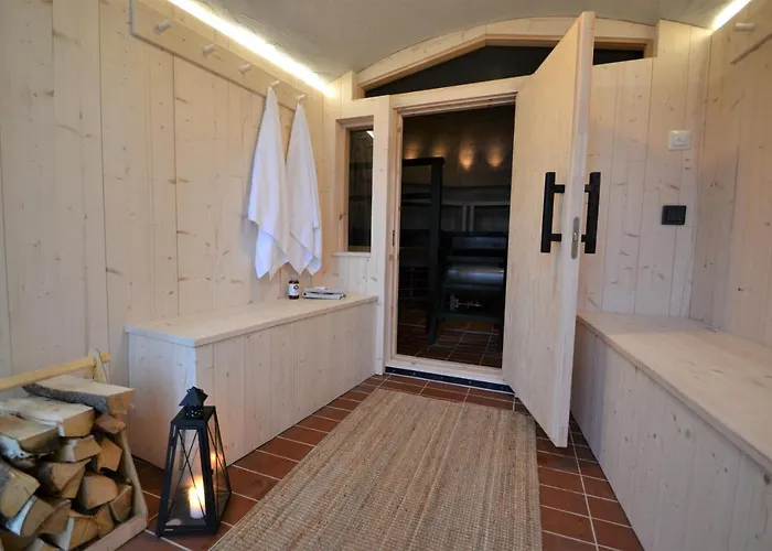 Ilveslinna 라우카